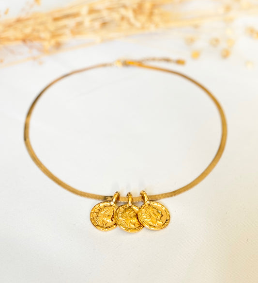 Collier Omahas