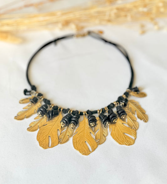 Collier Apaches